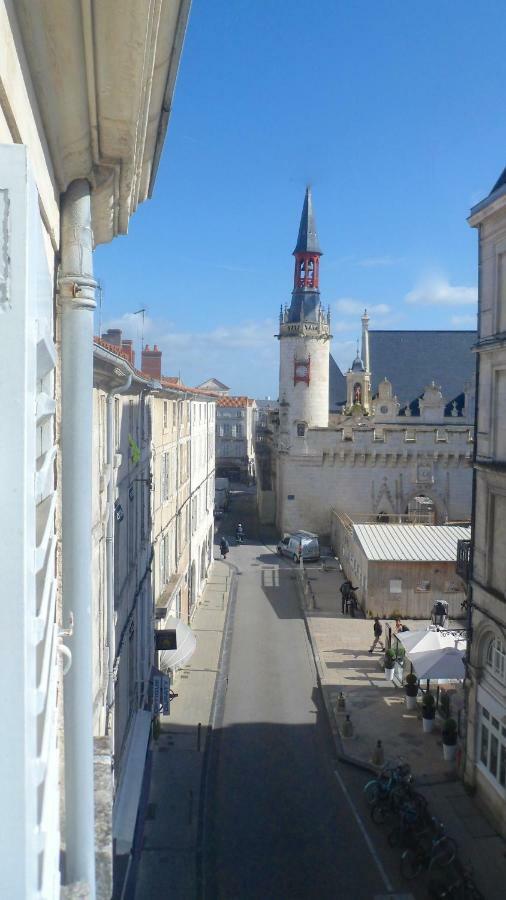 Hotel De Ville 3 Et Parking Ла-Рошель Экстерьер фото
